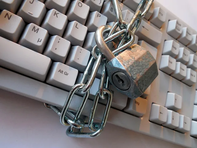 privacy policy, keyboard, security, secure, to back up, protection, castle, chain, padlock, computer, pc, protect, trojan, data theft, password, keyword, privacy policy, privacy policy, privacy policy, privacy policy, privacy policy, keyword, keyword. Five CRM risk scenarios, from a wrong AI edit to a business that cannot exit
